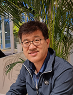 김신홍 교수님 사진